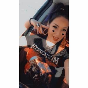 Meet your Posher, Beckii